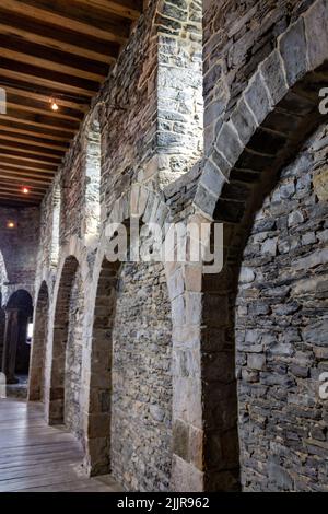 Ein niedriger Winkel der mittelalterlichen Burg Gravensteen in Gent in Belgien Stockfoto