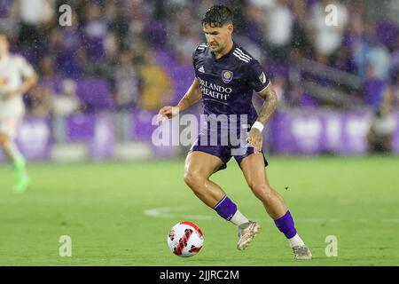 27. Juli 2022: ALEXANDRE PATO (7) aus Orlando City spielt während des Halbfinalspiels des Orlando City SC gegen New York Red Bulls Lamar Hunt U.S. Open Cup am 27. Juli 2022 im Exploria Stadium in Orlando, FL. (Bild: © Cory Knowlton/ZUMA Press Wire) Stockfoto