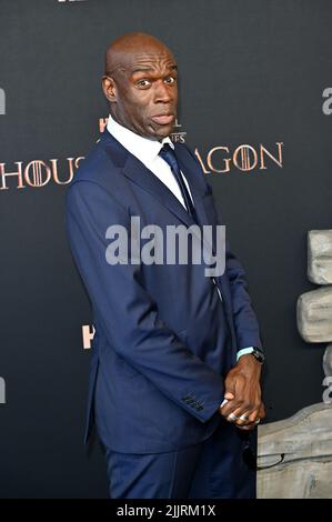 Los Angeles, USA. 27.. Juli 2022. LOS ANGELES, USA. 27. Juli 2022: Steve Toussaint bei der Premiere von HBO's 'House of the Dragon' im Academy Museum of Motion Picturs. Bildquelle: Paul Smith/Alamy Live News Stockfoto