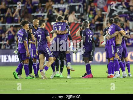 Orlando, FL: Orlando City feiert den Sieg und den Vormarsch ins Finale nach dem Lamar Hunt U.S. Open Cup Semifinal MLS Spiel, Mittwoch, 27. Juli 2 Stockfoto