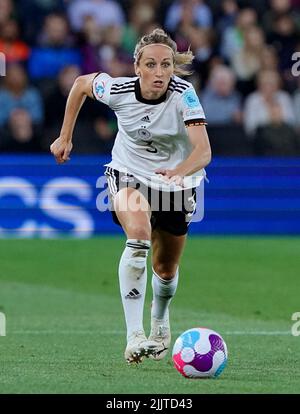 Die Deutsche Kathrin-Julia Hendrich beim UEFA Women's Euro 2022 Halbfinale im Stadium MK, Milton Keynes. Bilddatum: Mittwoch, 27. Juli 2022. Stockfoto