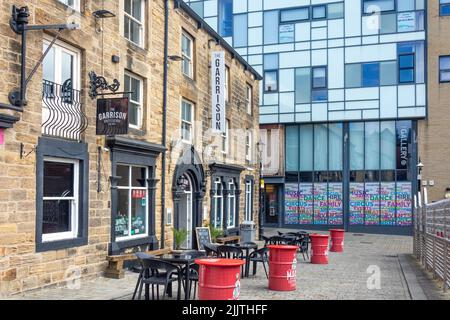 The Civic Gallery and Garrison Pub, George Yard, Barnsley, South Yorkshire, England, Vereinigtes Königreich Stockfoto