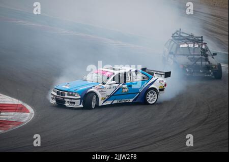 E36 Drift auf dem Rundkurs von Navarra Stockfoto