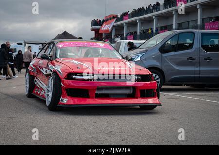 E36 Drift auf dem Rundkurs von Navarra Stockfoto