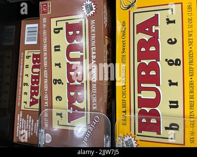 Grovetown, GA USA - 03 20 22: Einzelhandelsgeschäft Bubba Burgers Variety Stockfoto