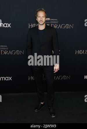 Los Angeles, Ca. 27.. Juli 2022. Ryan Hansen nimmt am 27. Juli 2022 an der HBO Original Drama Series „House of the Dragon“-Weltpremiere im Academy Museum of Motion Picturs in Los Angeles, Kalifornien, Teil. Kredit: Jeffrey Mayer/Jtm Fotos/Media Punch/Alamy Live News Stockfoto