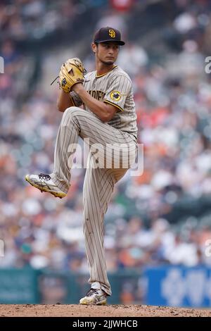 DETROIT, MI - 27. JULI: San Diego Padres startet den Pitcher Yu Darvish (11), der am 27. Juli 2022 im Comerica Park in Detroit, Michigan, gegen die Detroit Tigers antritt. (Foto: Joe Robbins/Image of Sport) Stockfoto