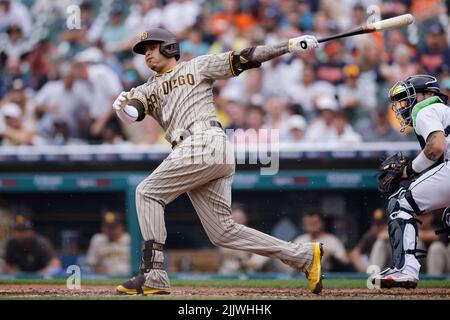 DETROIT, MI - 27. JULI: San Diego Padres ernannte Manny Machado (13) Bats gegen die Detroit Tigers im Comerica Park am 27. Juli 2022 in Detroit, Michigan. (Foto: Joe Robbins/Image of Sport) Stockfoto