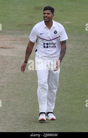 Umeset Yadav von Middlesex während des LV= County Championship-Spiels zwischen Durham County Cricket Club und Middlesex County Cricket Club im Seat Unique Riverside, Chester le Street am Donnerstag, den 28.. Juli 2022. (Kredit: Robert Smith | MI News) Kredit: MI Nachrichten & Sport /Alamy Live News Stockfoto