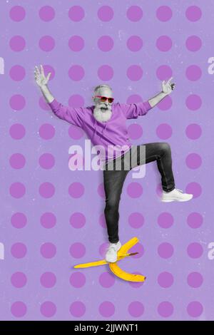 Exklusive Malerei Magazin Skizze Bild von funky Alter Kerl fallen Bananenschale isoliert gepunkteten Hintergrund Stockfoto