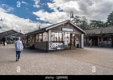 Trentham Gardens Einzelhandel Dorf Landschaft, Staffordshire Großbritannien. Stockfoto