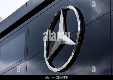 Logo Illustration Mercedes AMG F1 Team, Ambiente während der Formel 1 Aramco Magyar Nagydij 2022, großer Preis von Ungarn 2022, 12. Lauf der FIA Formel 1 Weltmeisterschaft 2022 vom 28. Bis 31. Juli 2022 auf dem Hungaroring, in Mogyorod, Ungarn - Foto Antonin Vincent / DPPI Stockfoto