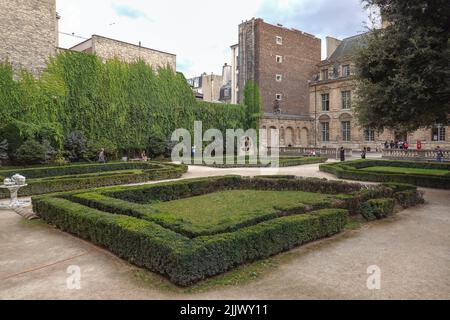Frankreich, Paris, das Hotel de Sully ist ein Louis XIII Stil, Hotel particulier, oder ein privates Herrenhaus, in 62 rue Saint-Antoine im Marais, IV arr Stockfoto