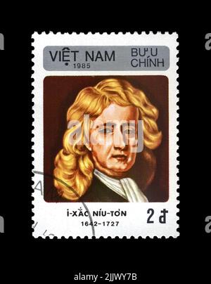 Isaac Newton (1642-1727), berühmter Wissenschaftler, Forscher, Mathematiker, Astronom, Beobachter, um 1985. Vintage Poststempel von Vietnam isoliert Stockfoto