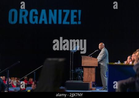 Detroit, Michigan, USA. 27.. Juli 2022. Der Präsident der United Auto Workers, Ray Curry, leitete die Verfassungskonvention der Gewerkschaft aus dem Jahr 38.. Kredit: Jim West/Alamy Live Nachrichten Stockfoto