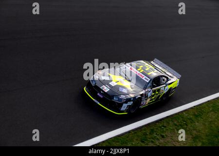 NASCar Action High-Angle-Ansicht auf Asphalt Rennstrecke. Vallelunga, Italien, 29 2021. oktober, amerikanisches Fest von Rom Stockfoto