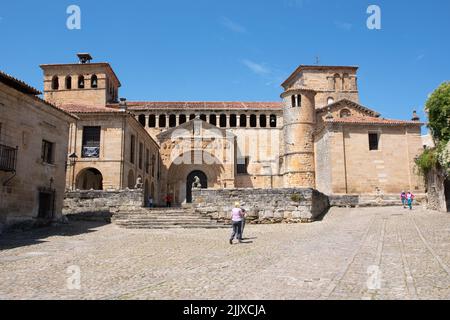 Die Stiftskirche Santa Juliana in Santillana del Mar Stockfoto