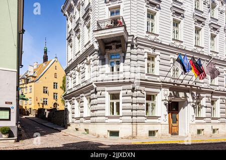 Das luxuriöse 5-Sterne-Hotel Telegraaf (ursprünglich ein Postamt) in der Vene Street 9 in der Altstadt von Tallinn, der Hauptstadt Estlands Stockfoto