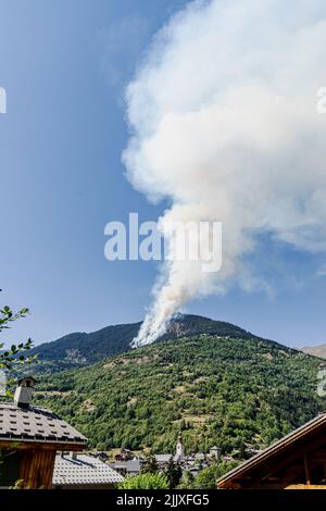 Feux de forêt à Villemartin, Savoie, 27 juillet 2022 Stockfoto