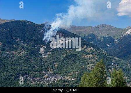 Feux de forêt à Villemartin, Savoie, 27 juillet 2022 Stockfoto