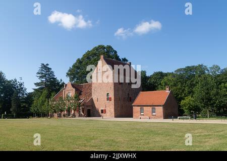 Das Häuptling Schloss Steinhaus Bunderhee in Bunde, Ostfriesland, Niedersachsen, Deutschland. Stockfoto