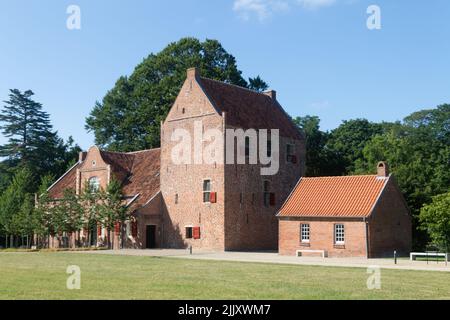 Das Häuptling Schloss Steinhaus Bunderhee in Bunde, Ostfriesland, Niedersachsen, Deutschland. Stockfoto