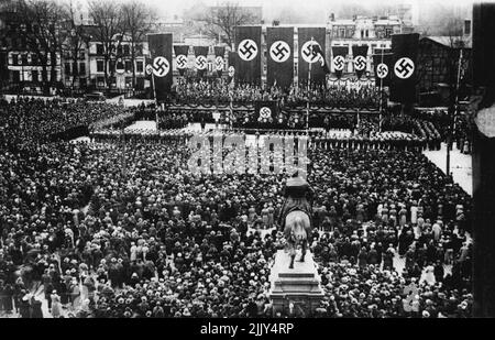 ***** Wahlrede in Danzig - mehrere Ansichten des Massentreffens im Haumarkt bei ***** Dr. Goebbels letzte Rede zur Wahl am Donnerstag. 26. April 1935. (Foto von Keystone). Stockfoto