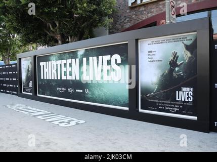 Los Angeles, USA. 28.. Juli 2022. Atmosphäre bei der Premiere VON „THIRTEEN LIVES“ im Regency Village Theatre in Westwood, CA, am Donnerstag, dem 28. Juli 2022. (Foto: Sthanlee B. Mirador/Sipa USA) Quelle: SIPA USA/Alamy Live News Stockfoto