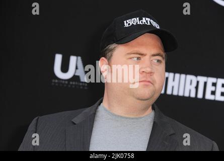 Los Angeles, Kalifornien. 28.. Juli 2022. Bei Ankunft für DREIZEHN LEBEN Premiere, Westwood Village Theater, Los Angeles, CA 28. Juli 2022. Kredit: Elizabeth Goodenough/Everett Collection/Alamy Live Nachrichten Stockfoto