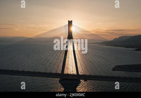 Kabelbrücke von Rio - Antirio. Stockfoto