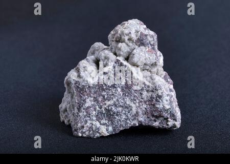 Celadonit-Mineral. Celadonit ist ein Glimmermineral, ein Phyllosilikat aus Kalium, Eisen in beiden Oxidationszuständen, Aluminium und Hydroxid Stockfoto