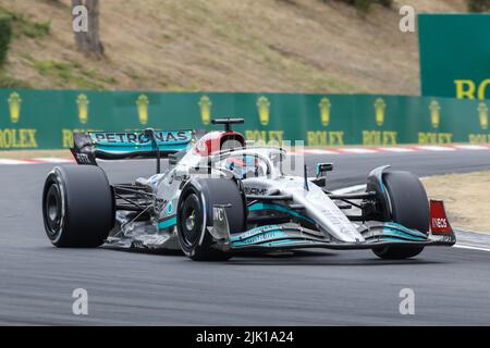 Magyorod, Ungarn. 29.. Juli 2022. Magyorod, Ungarn. Juli 29. 2022. Formel 1 großer Preis von Ungarn in Hungaroring, Ungarn. Im Bild: #63 George Russell (GBR) von Mercedes während der ersten Trainingseinheit Credit: Piotr Zajac/Alamy Live News Stockfoto