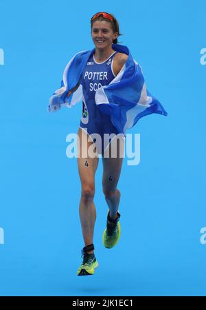 Sutton Coldifeld, Großbritannien. 29.. Juli 2022. Beth Potter aus Schottland landet beim Women's Triathlon am ersten Tag der Commonwealth Games in Birmingham auf dem dritten Platz. Kredit: Paul Terry Foto/Alamy Live Nachrichten Stockfoto