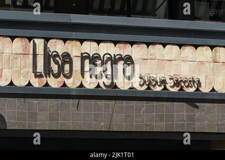 VALENCIA, SPANIEN - 14. APRIL 2022: Restaurant Llisa Negra. Quique Dacosta Stockfoto