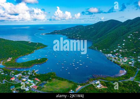 Luftaufnahme des Coral Bay Harbour auf St. John auf den amerikanischen Jungferninseln Stockfoto