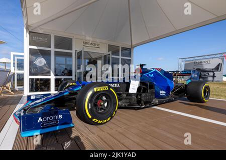 Bremont & Williams F1 Rennwagen auf der Royal International Air Tattoo 2022 ausgestellt Stockfoto