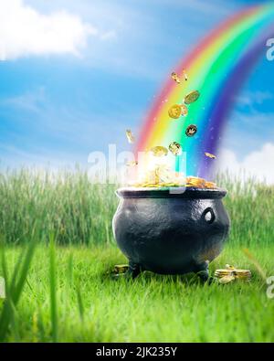 Topf am Ende des Regenbogens mit Goldmünzen auf dem Gras /3D Render, Illustration Stockfoto