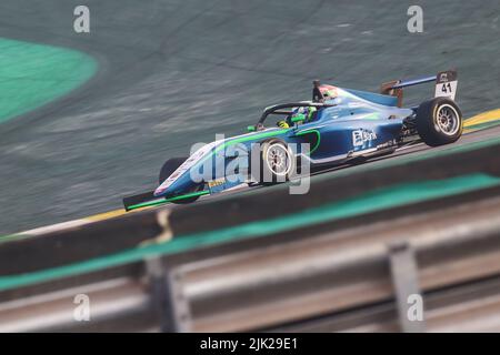 Sao Paulo, Brasilien. 29.. Juli 2022. São PAULO, SP - 29.07.2022: F'RMULA 4 BRASIL EM INTERLAGOS - Fernando Barrichello während des Qualifyings der Formel 4 Brasilien in Interlagos, São Paulo, an diesem Freitagnachmittag (29). (Foto: Yuri Murakami/Fotoarena) Quelle: Foto Arena LTDA/Alamy Live News Stockfoto