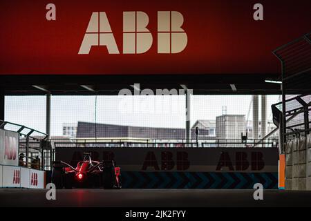 27 DENNIS Jake (gbr), Avalanche Andretti Formula E, BMW iFE.21, Aktion während des London ePrix 2022, 9. Treffen der ABB FIA Formula E Weltmeisterschaft 2021-22, auf der Excel London vom 30. Bis 31. Juli in London, Großbritannien - Foto: Cl.. Stockfoto