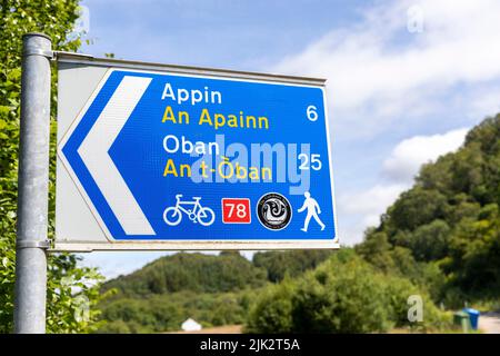 Nationale Fahrradroute 78, Caledonia Way, mit Anweisungen nach Oban und Appin, schottisches Hochland, Schottland, Großbritannien Stockfoto