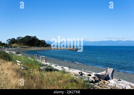 Küste und Strand entlang des Pipers Lagoon Park in Nanaimo, British Columbia, Kanada. An Kanadas Westküste in BC Stockfoto