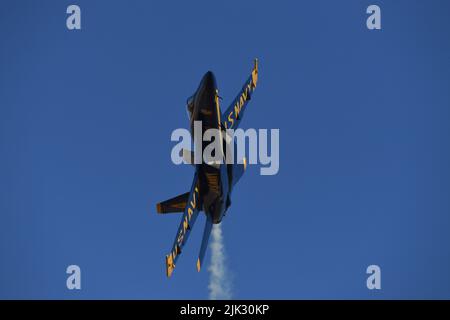 Blauer Engel 4 während des Wintertrainings im NAF El Centro im Imperial Valley von Kalifornien Stockfoto