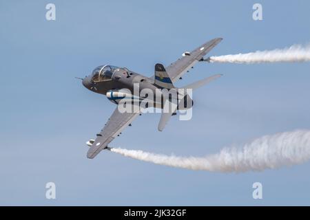 Die finnische Air Force Hawk zeigt sich auf der RAF Fairford für die RIAT 2022. Stockfoto