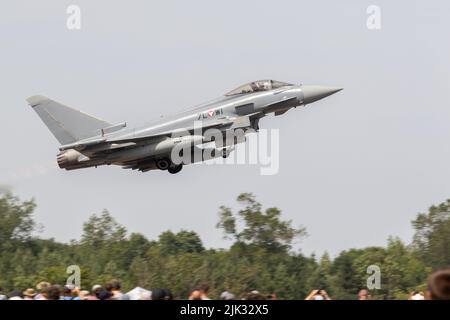 Austrian Air Force Typhoon startet die QRA Demo in Fairford. Stockfoto