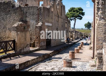 Verlassene Straße Cardo IV Superiore in der antiken Stadt Herculaneum, Italien Stockfoto