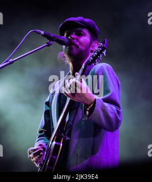 Supergrass headelt die Hauptbühne bei Kendal Calling. Freitag, 29.. Juli 2022 Stockfoto