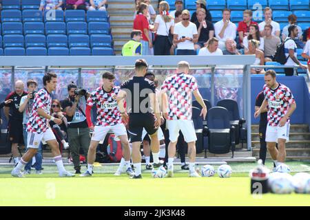 Oslo, Norwegen, 30.. Juli, Manchester United's neuer Spieler Christian Eriksen (rechts) erwärmt sich mit neuen Teamkollegen, Credit: Frode Arnesen/Alamy Live News Stockfoto