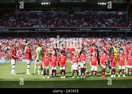 Oslo, Norwegen, 30.. Juli, Manchester United und Atletico Madrid begrüßen vor dem Spiel, Credit: Frode Arnesen/Alamy Live News Stockfoto