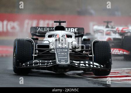 Mogyorod, Ungarn. 30.. Juli 2022. Mogyorod, Ungarn. 30.. Juli 2022. Pierre Gasly von AlphaTauri auf Kurs beim letzten Training für den Großen Preis von Ungarn F1 am Hungaroring am 30. Juli 2022 Mogyorod, Ungarn. Kredit: Marco Canoniero/Alamy Live Nachrichten Gutschrift: Marco Canoniero/Alamy Live Nachrichten Stockfoto
