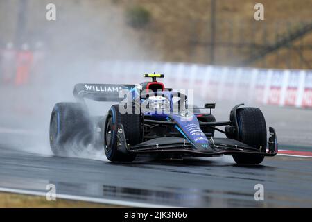Mogyorod, Ungarn. 30.. Juli 2022. Mogyorod, Ungarn. 30.. Juli 2022. Nichola Latifi von Williams auf Kurs beim letzten Training für den Großen Preis von Ungarn F1 am Hungaroring am 30. Juli 2022 in Mogyorod, Ungarn. Kredit: Marco Canoniero/Alamy Live Nachrichten Gutschrift: Marco Canoniero/Alamy Live Nachrichten Stockfoto
